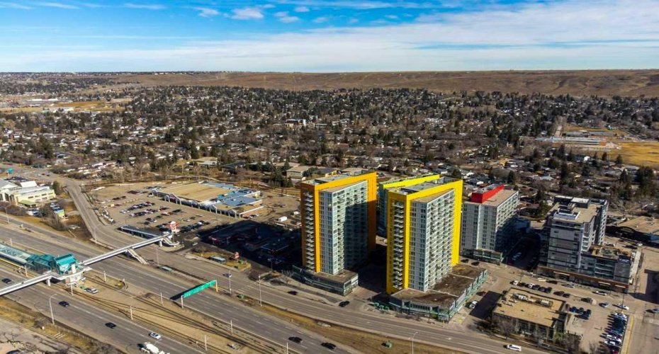 3830 Brentwood Road, Calgary, Alberta T2L 2J9, 2 Bedrooms Bedrooms, ,1 BathroomBathrooms,Residential,For Sale,Brentwood,A2294321