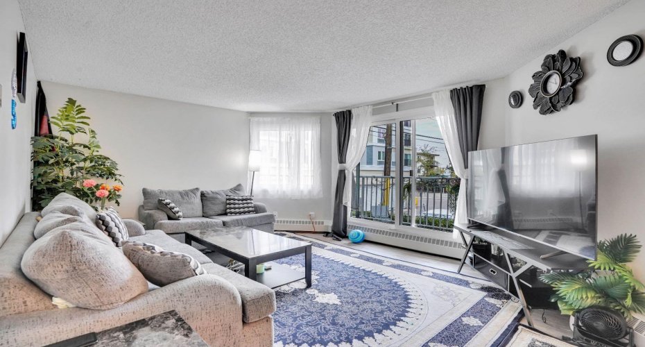 110 20 Avenue, Calgary, Alberta T2E 1P7, 2 Bedrooms Bedrooms, ,1 BathroomBathrooms,Residential,For Sale,20,A2294348