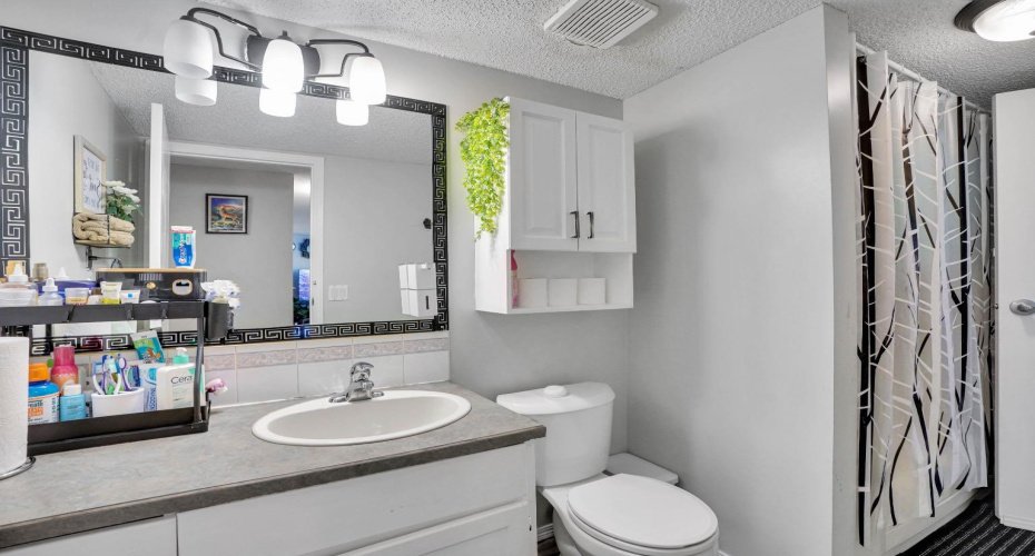 110 20 Avenue, Calgary, Alberta T2E 1P7, 2 Bedrooms Bedrooms, ,1 BathroomBathrooms,Residential,For Sale,20,A2294348