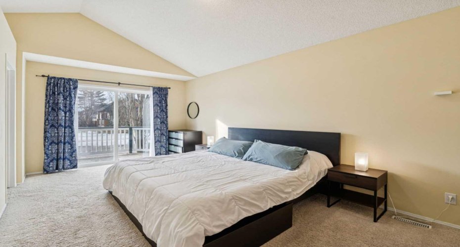 202 Copperfield Gardens, Calgary, Alberta T2Z 4C1, 3 Bedrooms Bedrooms, ,2 BathroomsBathrooms,Residential,For Sale,Copperfield,A2294371