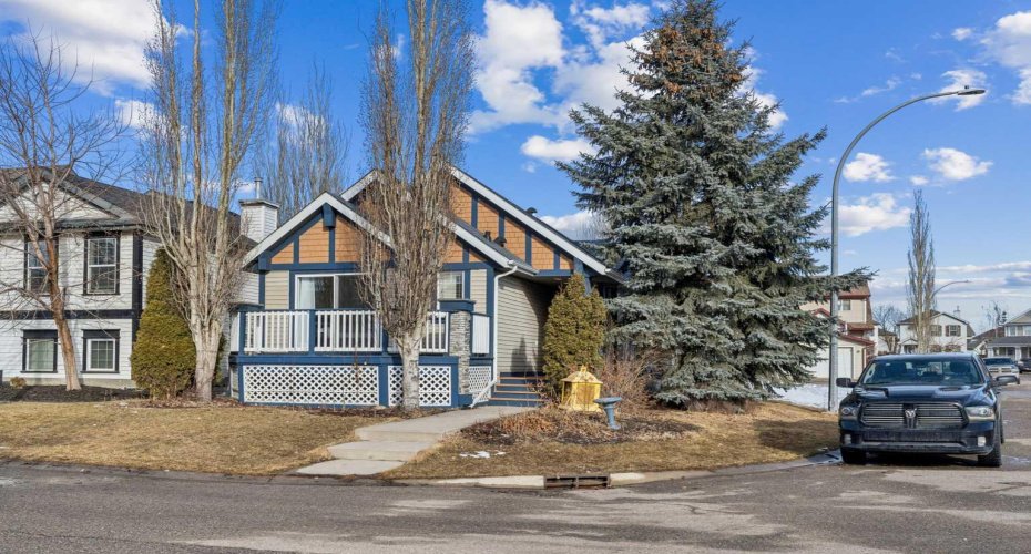 202 Copperfield Gardens, Calgary, Alberta T2Z 4C1, 3 Bedrooms Bedrooms, ,2 BathroomsBathrooms,Residential,For Sale,Copperfield,A2294371