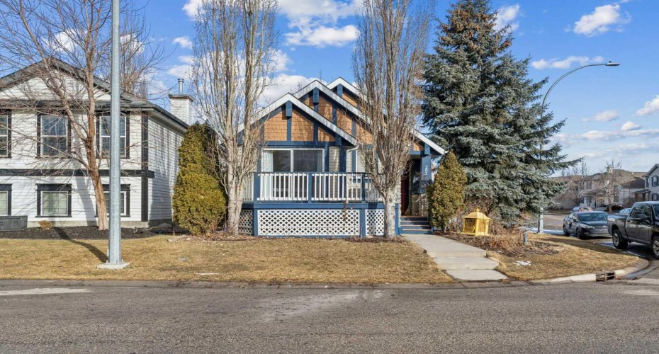202 Copperfield Gardens, Calgary, Alberta T2Z 4C1, 3 Bedrooms Bedrooms, ,2 BathroomsBathrooms,Residential,For Sale,Copperfield,A2294371
