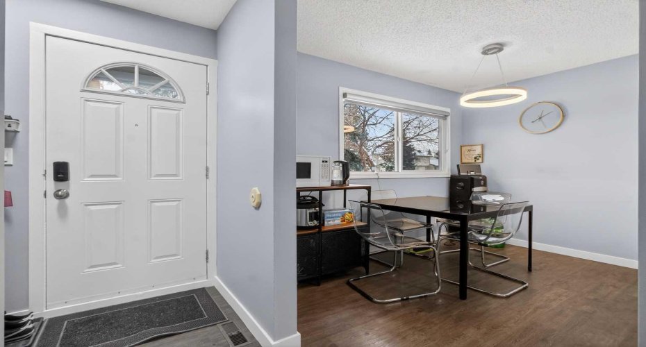 6100 4 Avenue, Calgary, Alberta T2A 5Z8, 3 Bedrooms Bedrooms, ,2 BathroomsBathrooms,Residential,For Sale,4,A2294374