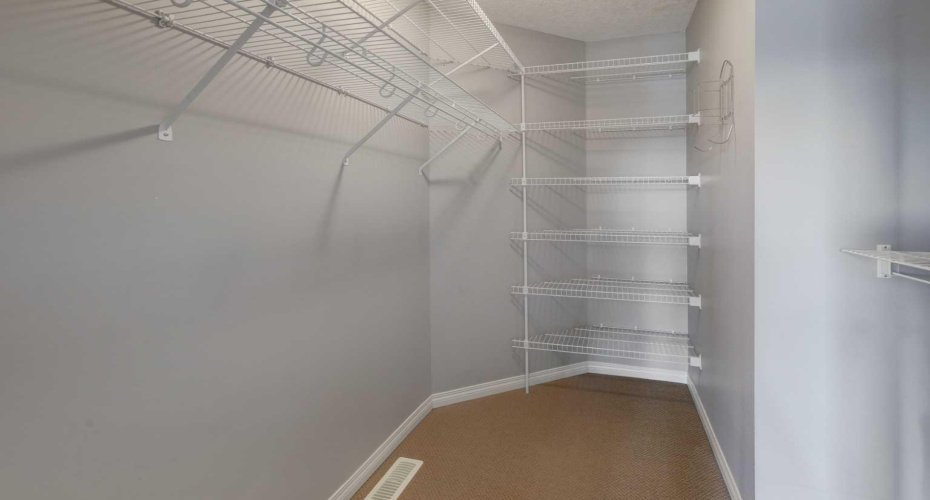 Large Walk-in Closet