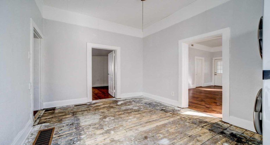 1052 Bev McLachlin Drive, Pincher Creek, Alberta T0K 1W0, 2 Bedrooms Bedrooms, ,1 BathroomBathrooms,Residential,For Sale,Bev McLachlin,A2294430