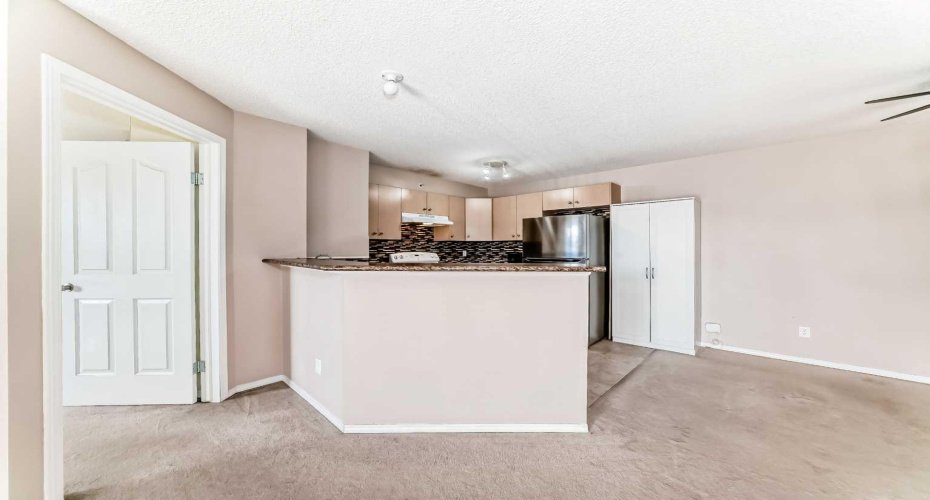 8 Bridlecrest Drive, Calgary, Alberta T2Y0H7, 2 Bedrooms Bedrooms, ,2 BathroomsBathrooms,Residential,For Sale,Bridlecrest,A2294434