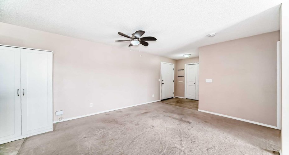 8 Bridlecrest Drive, Calgary, Alberta T2Y0H7, 2 Bedrooms Bedrooms, ,2 BathroomsBathrooms,Residential,For Sale,Bridlecrest,A2294434