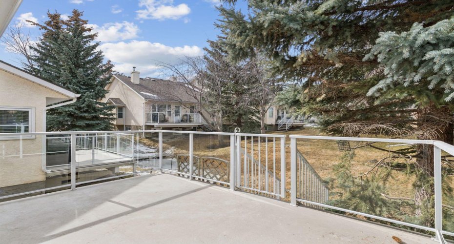 363 Prominence Heights, Calgary, Alberta T3H 2Z6, 1 Bedroom Bedrooms, ,3 BathroomsBathrooms,Residential,For Sale,Prominence,A2294438