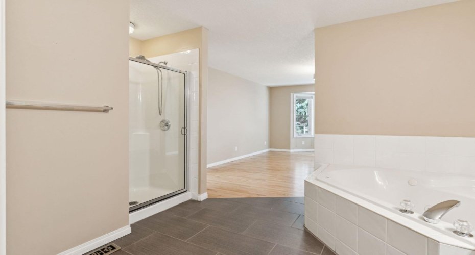 363 Prominence Heights, Calgary, Alberta T3H 2Z6, 1 Bedroom Bedrooms, ,3 BathroomsBathrooms,Residential,For Sale,Prominence,A2294438