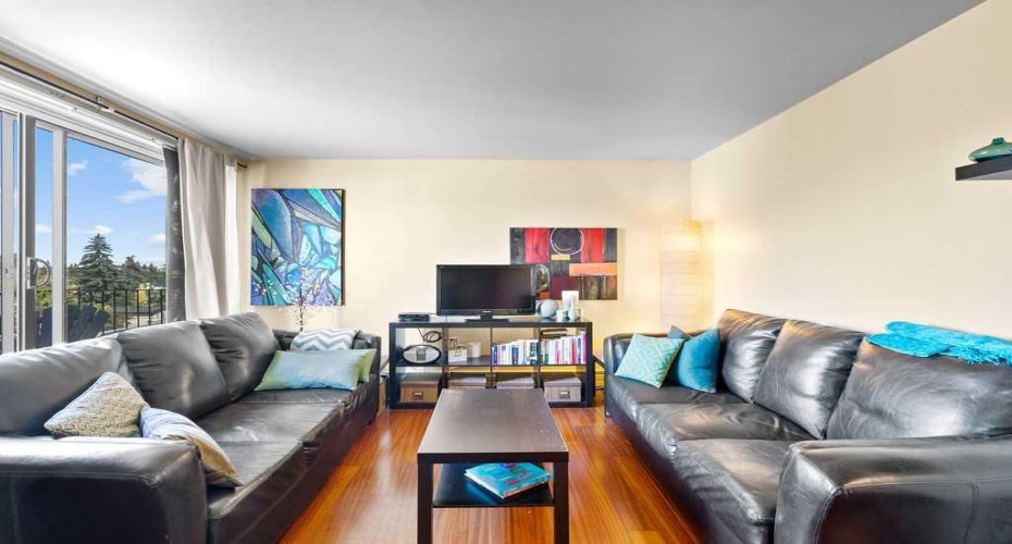 1811 18A Street, Calgary, Alberta T2T 4W1, 1 Bedroom Bedrooms, ,1 BathroomBathrooms,Residential,For Sale,18A,A2294446