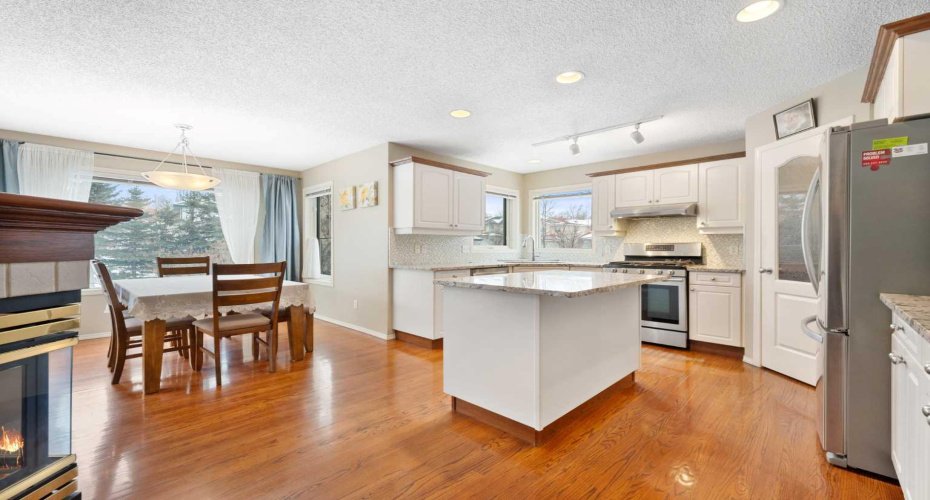 69 Hampstead Gardens, Calgary, Alberta T3A 5Y5, 4 Bedrooms Bedrooms, ,4 BathroomsBathrooms,Residential,For Sale,Hampstead,A2294451