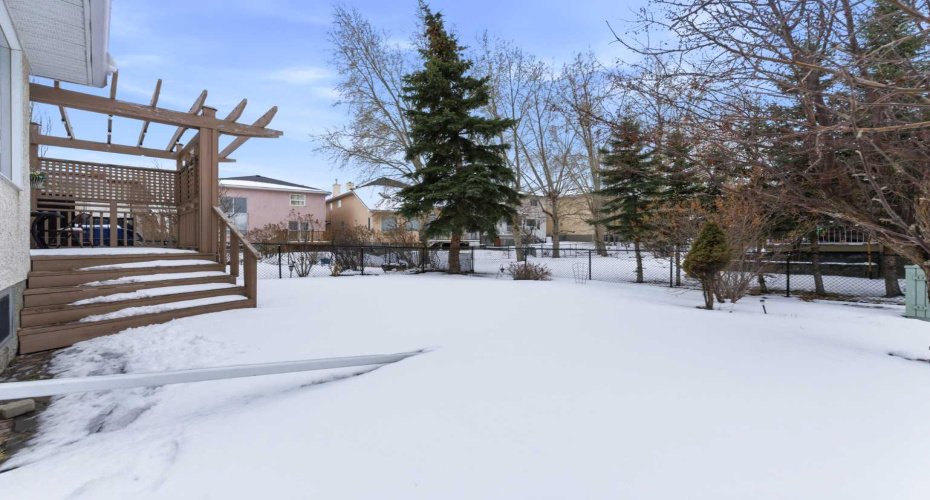 69 Hampstead Gardens, Calgary, Alberta T3A 5Y5, 4 Bedrooms Bedrooms, ,4 BathroomsBathrooms,Residential,For Sale,Hampstead,A2294451