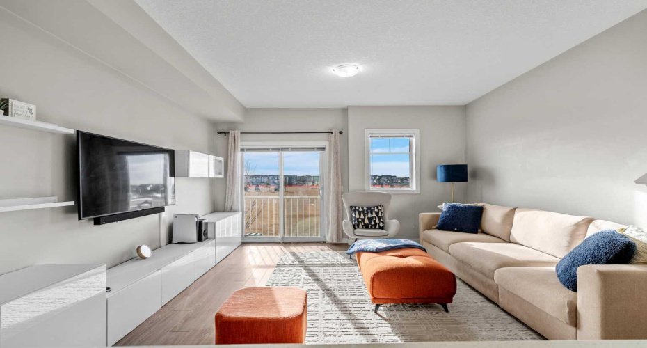 51 Redstone Circle, Calgary, Alberta T3N 0M8, 2 Bedrooms Bedrooms, ,3 BathroomsBathrooms,Residential,For Sale,Redstone,A2294462