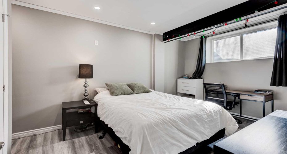 255 Riviera Way, Cochrane, Alberta T4C 0Z2, 4 Bedrooms Bedrooms, ,4 BathroomsBathrooms,Residential,For Sale,Riviera,A2294505