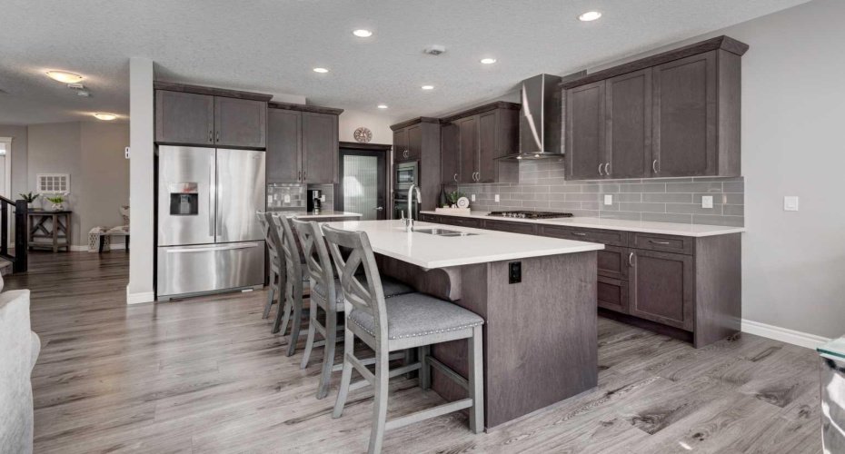 255 Riviera Way, Cochrane, Alberta T4C 0Z2, 4 Bedrooms Bedrooms, ,4 BathroomsBathrooms,Residential,For Sale,Riviera,A2294505