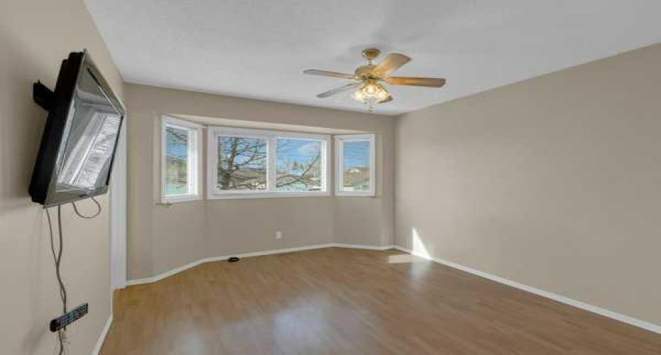 3 Madigan Court, Calgary, Alberta T2A5C7, 4 Bedrooms Bedrooms, ,3 BathroomsBathrooms,Residential,For Sale,Madigan,A2294506