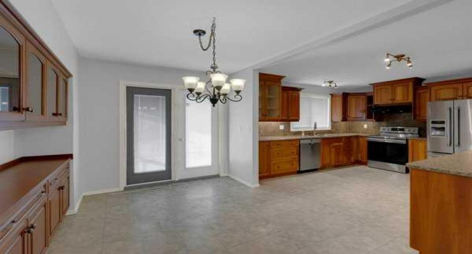 3 Madigan Court, Calgary, Alberta T2A5C7, 4 Bedrooms Bedrooms, ,3 BathroomsBathrooms,Residential,For Sale,Madigan,A2294506