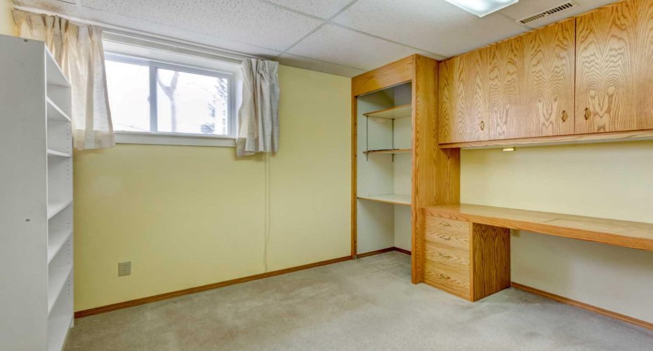 12 Vandoos Villas, Calgary, Alberta T3A 4W3, 3 Bedrooms Bedrooms, ,3 BathroomsBathrooms,Residential,For Sale,Vandoos,A2294517