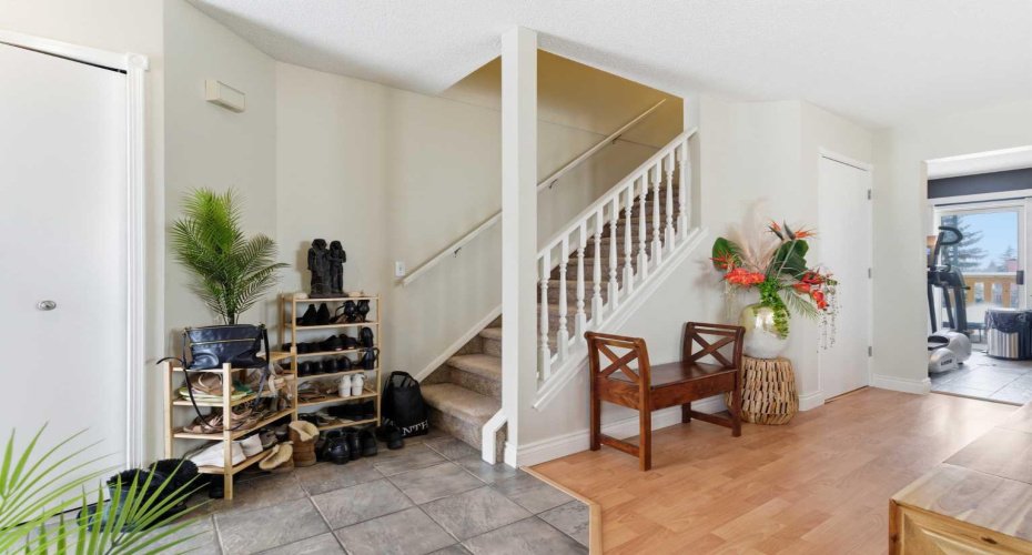 59 Abbeydale Villas, Calgary, Alberta T2A7P6, 2 Bedrooms Bedrooms, ,3 BathroomsBathrooms,Residential,For Sale,Abbeydale,A2294546