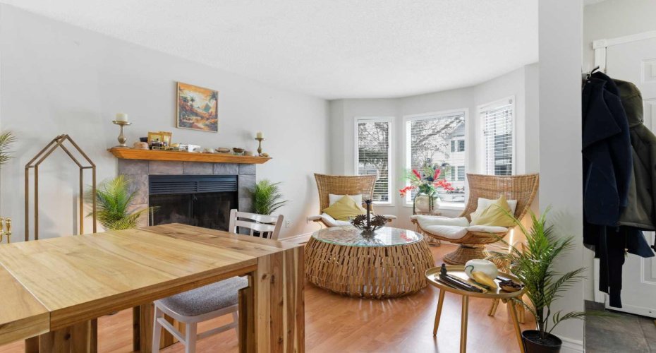 59 Abbeydale Villas, Calgary, Alberta T2A7P6, 2 Bedrooms Bedrooms, ,3 BathroomsBathrooms,Residential,For Sale,Abbeydale,A2294546