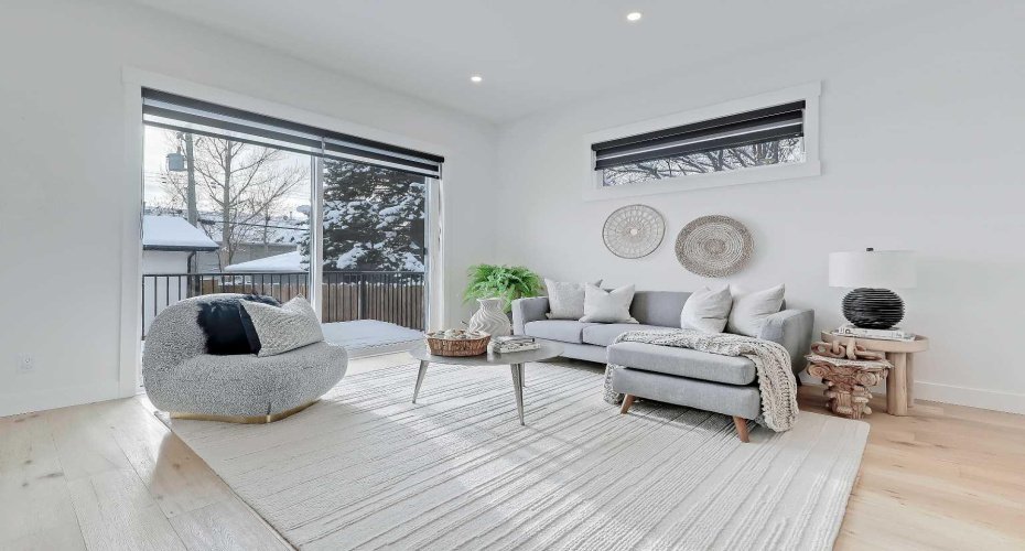 523 55 Avenue, Calgary, Alberta T2V 0E9, 4 Bedrooms Bedrooms, ,4 BathroomsBathrooms,Residential,For Sale,55,A2294548