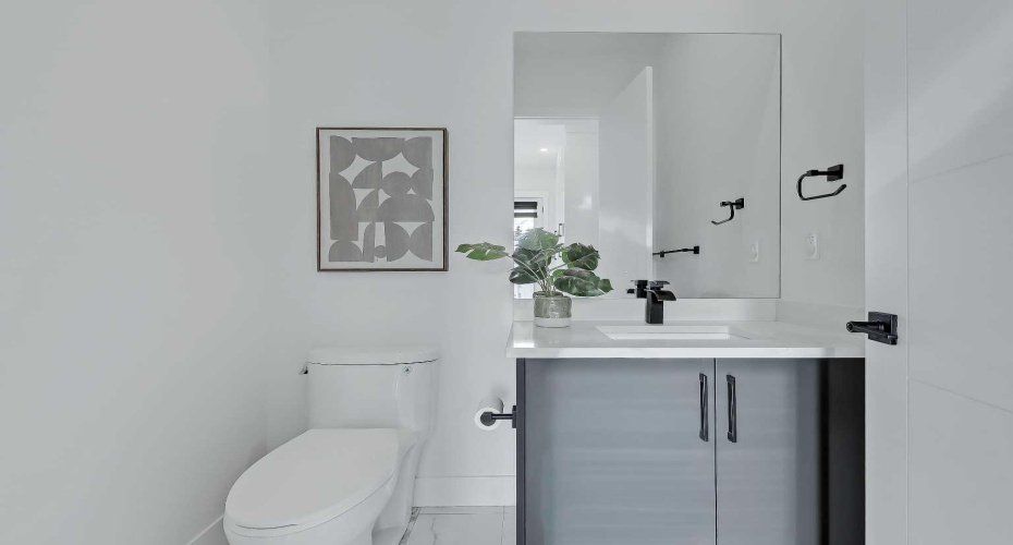 523 55 Avenue, Calgary, Alberta T2V 0E9, 4 Bedrooms Bedrooms, ,4 BathroomsBathrooms,Residential,For Sale,55,A2294548