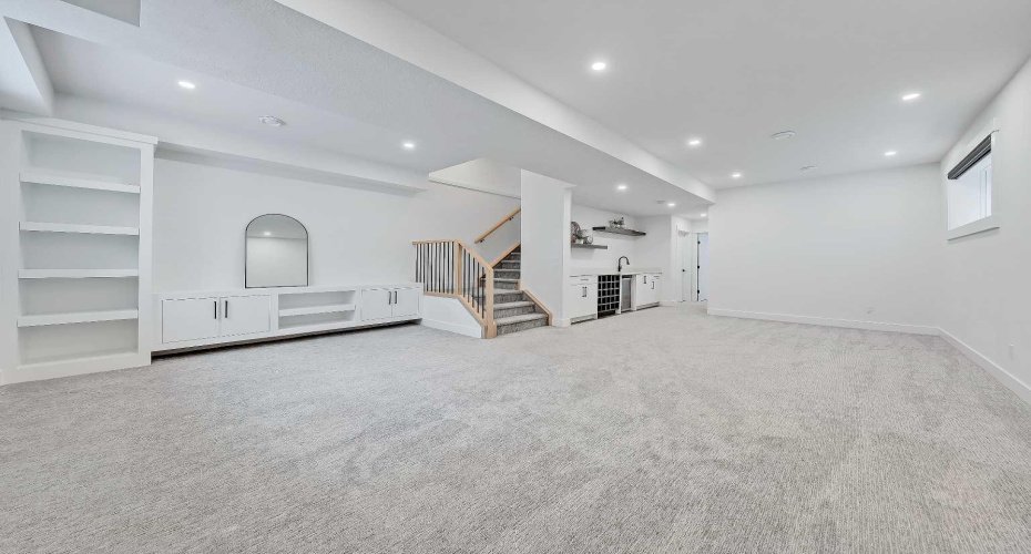 523 55 Avenue, Calgary, Alberta T2V 0E9, 4 Bedrooms Bedrooms, ,4 BathroomsBathrooms,Residential,For Sale,55,A2294548