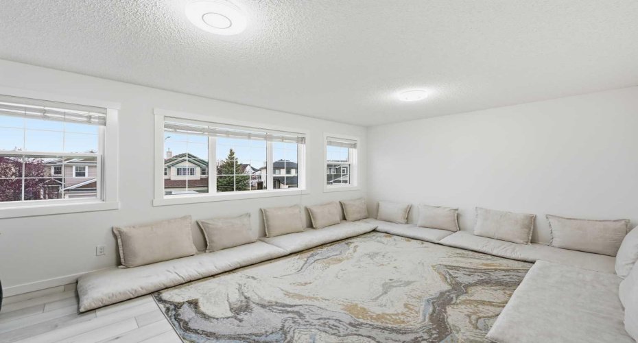 53 Martha's Place, Calgary, Alberta T3J4P4, 4 Bedrooms Bedrooms, ,4 BathroomsBathrooms,Residential,For Sale,Martha's,A2294577