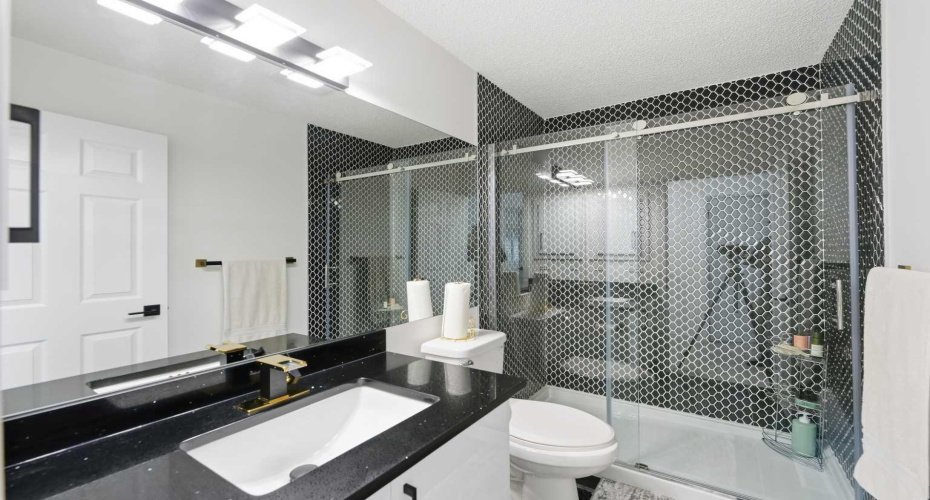 53 Martha's Place, Calgary, Alberta T3J4P4, 4 Bedrooms Bedrooms, ,4 BathroomsBathrooms,Residential,For Sale,Martha's,A2294577