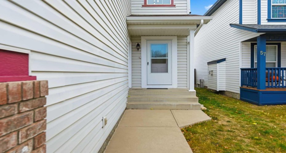 53 Martha's Place, Calgary, Alberta T3J4P4, 4 Bedrooms Bedrooms, ,4 BathroomsBathrooms,Residential,For Sale,Martha's,A2294577