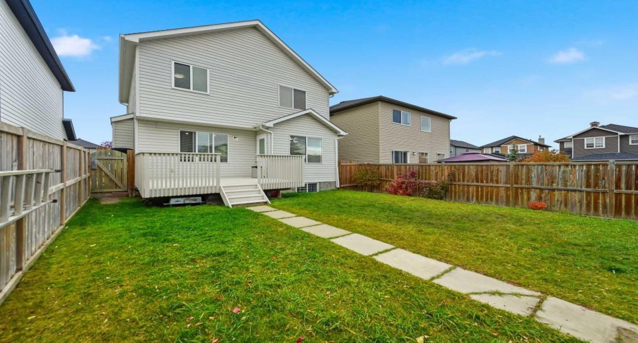 53 Martha's Place, Calgary, Alberta T3J4P4, 4 Bedrooms Bedrooms, ,4 BathroomsBathrooms,Residential,For Sale,Martha's,A2294577