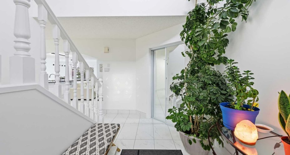 53 Martha's Place, Calgary, Alberta T3J4P4, 4 Bedrooms Bedrooms, ,4 BathroomsBathrooms,Residential,For Sale,Martha's,A2294577