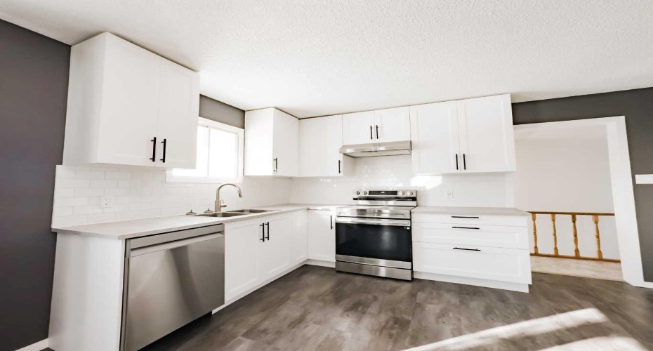 10614 102 Avenue, La Crete, Alberta T0H2H0, 2 Bedrooms Bedrooms, ,2 BathroomsBathrooms,Residential,For Sale,102,A2294583