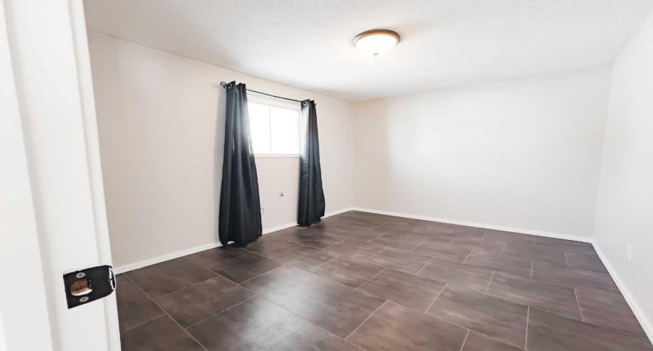 10614 102 Avenue, La Crete, Alberta T0H2H0, 2 Bedrooms Bedrooms, ,2 BathroomsBathrooms,Residential,For Sale,102,A2294583