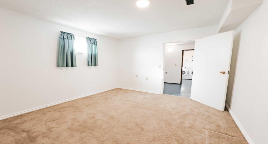 10614 102 Avenue, La Crete, Alberta T0H2H0, 2 Bedrooms Bedrooms, ,2 BathroomsBathrooms,Residential,For Sale,102,A2294583