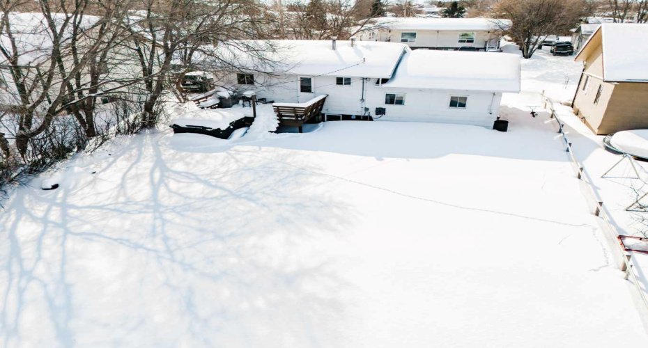 10614 102 Avenue, La Crete, Alberta T0H2H0, 2 Bedrooms Bedrooms, ,2 BathroomsBathrooms,Residential,For Sale,102,A2294583