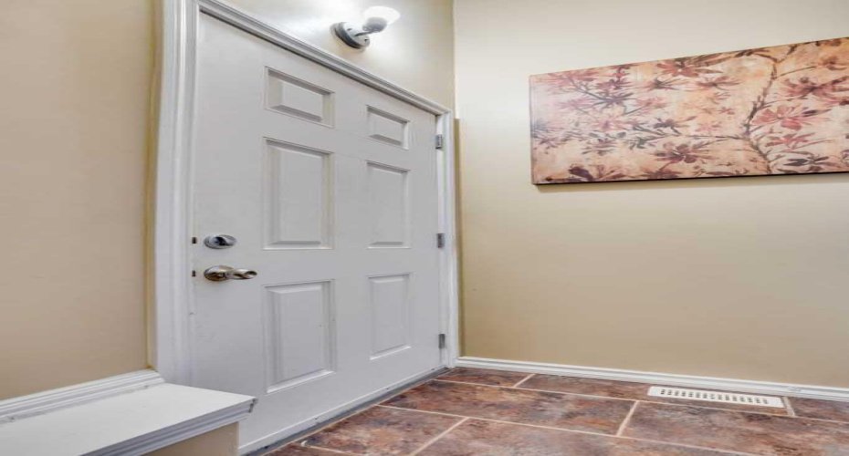 161 Snowy Owl Way, Fort McMurray, Alberta T9K0R7, 5 Bedrooms Bedrooms, ,4 BathroomsBathrooms,Residential,For Sale,Snowy Owl,A2294591