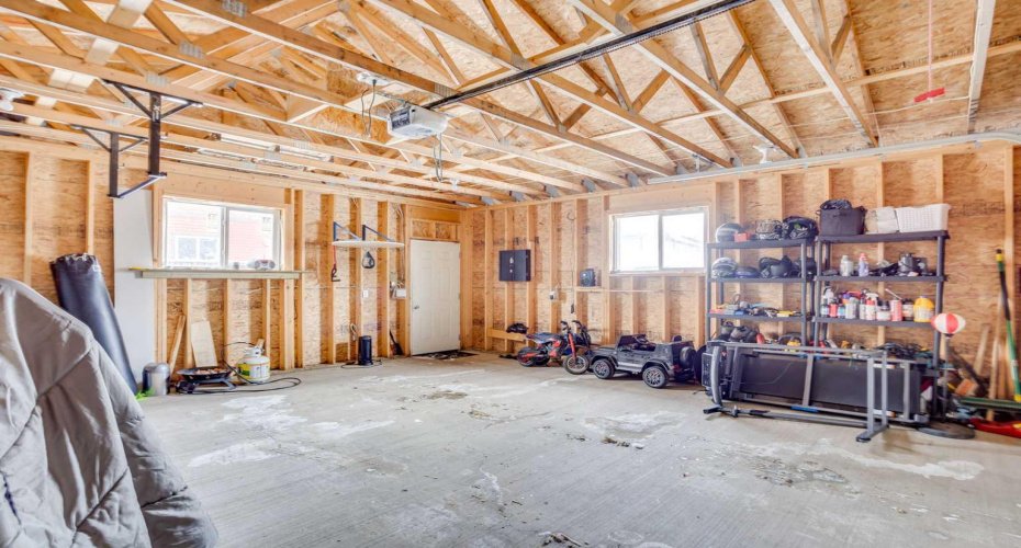 161 Snowy Owl Way, Fort McMurray, Alberta T9K0R7, 5 Bedrooms Bedrooms, ,4 BathroomsBathrooms,Residential,For Sale,Snowy Owl,A2294591