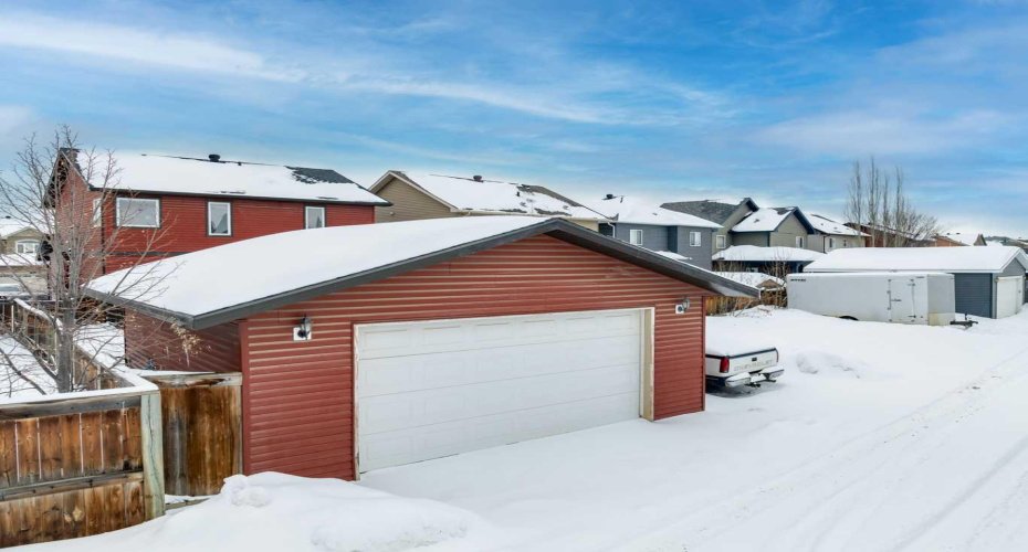 161 Snowy Owl Way, Fort McMurray, Alberta T9K0R7, 5 Bedrooms Bedrooms, ,4 BathroomsBathrooms,Residential,For Sale,Snowy Owl,A2294591