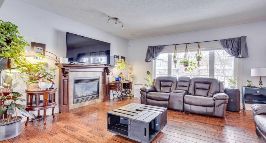 161 Snowy Owl Way, Fort McMurray, Alberta T9K0R7, 5 Bedrooms Bedrooms, ,4 BathroomsBathrooms,Residential,For Sale,Snowy Owl,A2294591