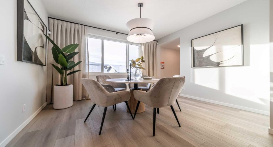 42 Creekview Avenue, Calgary, Alberta T2X 6M1, 3 Bedrooms Bedrooms, ,3 BathroomsBathrooms,Residential,For Sale,Creekview,A2294594