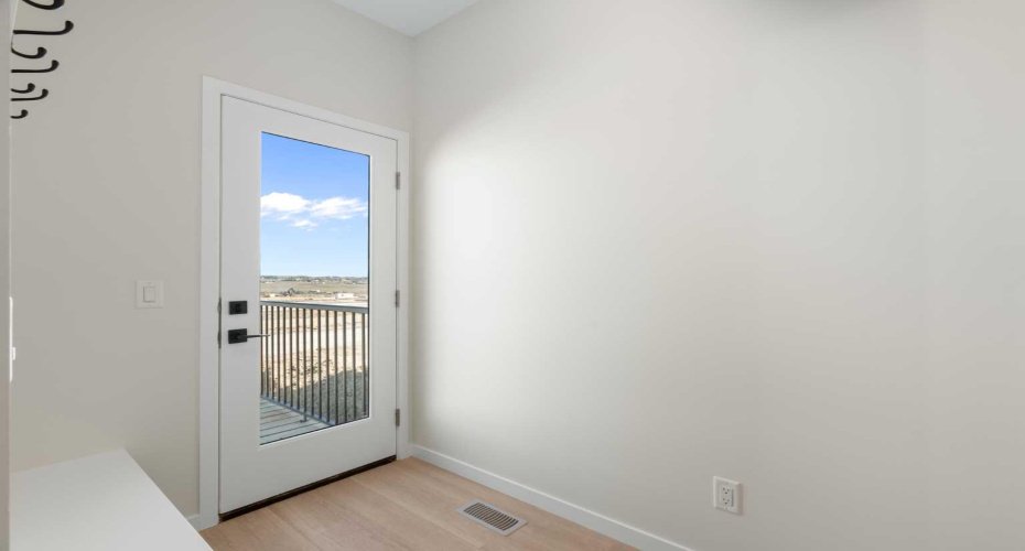 42 Creekview Avenue, Calgary, Alberta T2X 6M1, 3 Bedrooms Bedrooms, ,3 BathroomsBathrooms,Residential,For Sale,Creekview,A2294594