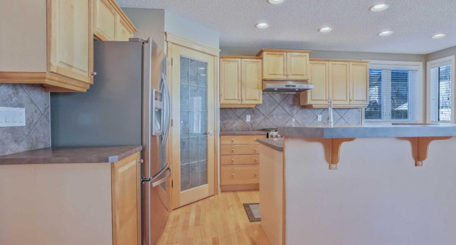 220 Everwillow Green, Calgary, Alberta T2Y 4V9, 3 Bedrooms Bedrooms, ,3 BathroomsBathrooms,Residential,For Sale,Everwillow,A2294646