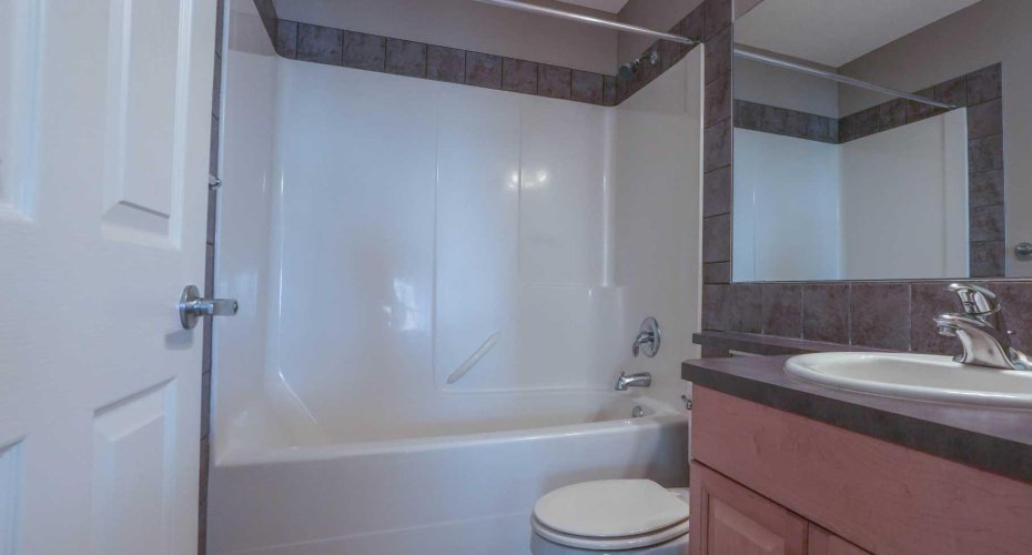 220 Everwillow Green, Calgary, Alberta T2Y 4V9, 3 Bedrooms Bedrooms, ,3 BathroomsBathrooms,Residential,For Sale,Everwillow,A2294646