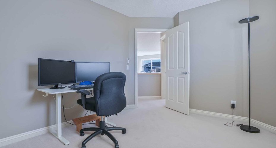 220 Everwillow Green, Calgary, Alberta T2Y 4V9, 3 Bedrooms Bedrooms, ,3 BathroomsBathrooms,Residential,For Sale,Everwillow,A2294646