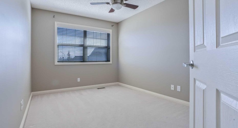 220 Everwillow Green, Calgary, Alberta T2Y 4V9, 3 Bedrooms Bedrooms, ,3 BathroomsBathrooms,Residential,For Sale,Everwillow,A2294646