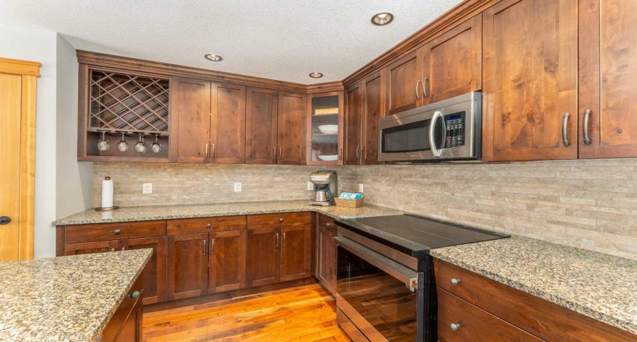 101A Stewart Creek Landing, Canmore, Alberta T1W 0E3, 2 Bedrooms Bedrooms, ,2 BathroomsBathrooms,Residential,For Sale,Stewart Creek,A2294670