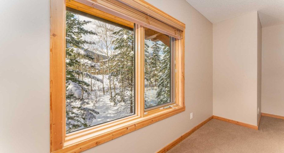 101A Stewart Creek Landing, Canmore, Alberta T1W 0E3, 2 Bedrooms Bedrooms, ,2 BathroomsBathrooms,Residential,For Sale,Stewart Creek,A2294670