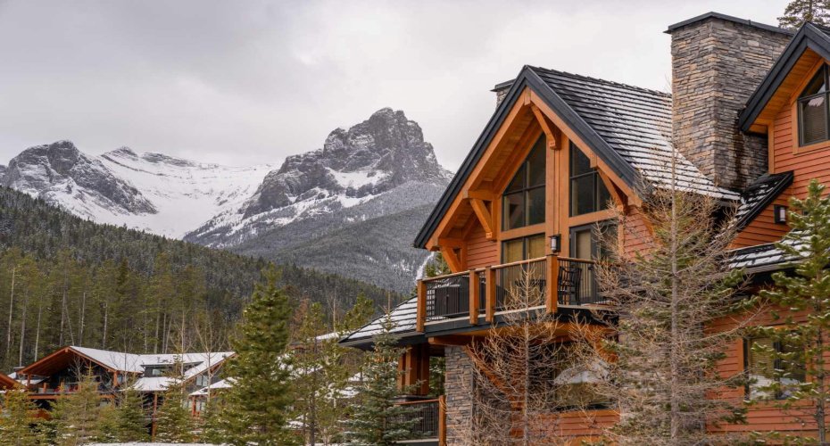 101A Stewart Creek Landing, Canmore, Alberta T1W 0E3, 2 Bedrooms Bedrooms, ,2 BathroomsBathrooms,Residential,For Sale,Stewart Creek,A2294670