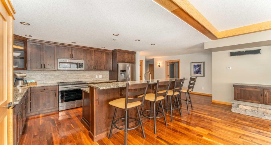 101A Stewart Creek Landing, Canmore, Alberta T1W 0E3, 2 Bedrooms Bedrooms, ,2 BathroomsBathrooms,Residential,For Sale,Stewart Creek,A2294670